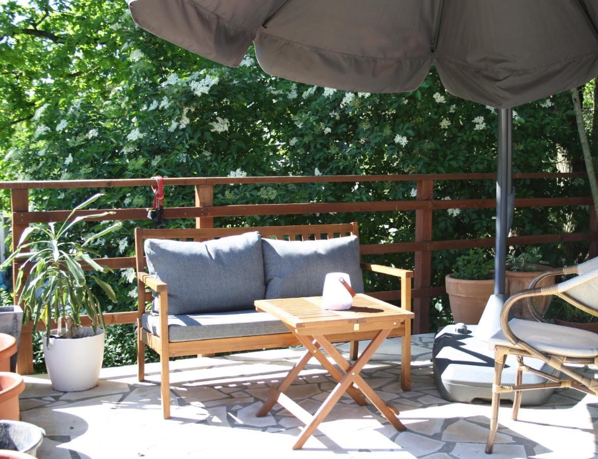 2 Zimmer Fewo Mit Aussenpool Und Sauna Sulzfeld am Main Exterior photo